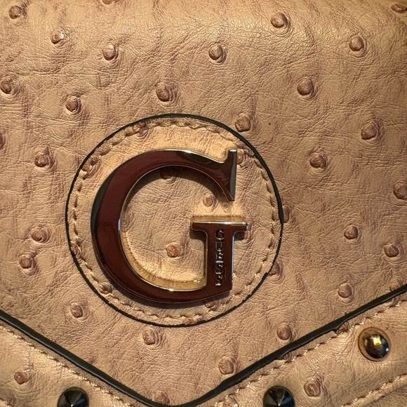 Guess Blush Ostrich Embossed Clutch - Picture 2 of 8